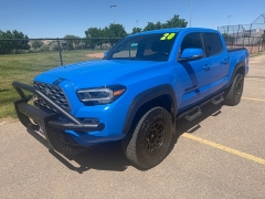 Used 2020  Toyota Tacoma 4WD Double Cab TRD Off-Road Auto at Naples Auto Sales near Vernal&comma; UT