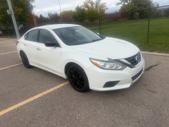 Used 2016  Nissan Altima 4d Sedan 2&period;5L at Naples Auto Sales near Vernal&comma; UT