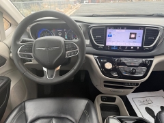 Used 2023  Chrysler Pacifica Touring L FWD at Naples Auto Sales near Vernal&comma; UT