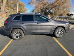 Used 2019  Jeep Cherokee 4d SUV 4WD Latitude Plus 3.2L at Naples Auto Sales near Vernal, UT