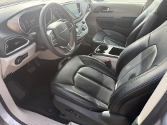 Used 2023  Chrysler Pacifica Touring L FWD at Naples Auto Sales near Vernal&comma; UT