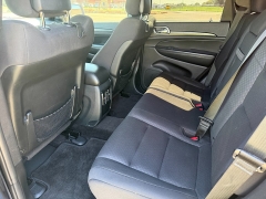 Used 2018  Jeep Grand Cherokee 4d SUV 4WD Laredo at Naples Auto Sales near Vernal&comma; UT