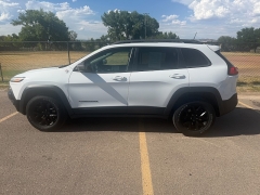 Used 2016  Jeep Cherokee 4d SUV 4WD Trailhawk V6 at Naples Auto Sales near Vernal&comma; UT