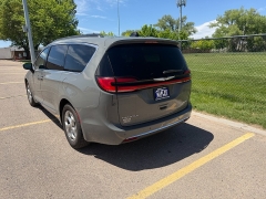 Used 2023  Chrysler Pacifica Limited FWD at Naples Auto Sales near Vernal&comma; UT