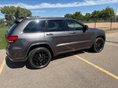 Used 2020  Jeep Grand Cherokee 4d SUV 4WD Laredo Altitude at Naples Auto Sales near Vernal&comma; UT