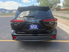 Used 2022  Toyota Highlander Hybrid XLE AWD at Naples Auto Sales near Vernal&comma; UT