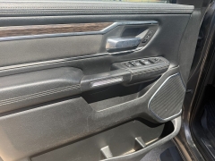 Used 2019  Ram 1500 4WD Crew Cab Laramie at Naples Auto Sales near Vernal&comma; UT