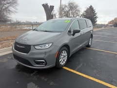 Used 2023  Chrysler Pacifica Touring L FWD at Naples Auto Sales near Vernal&comma; UT