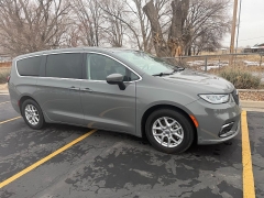 Used 2023  Chrysler Pacifica Touring L FWD at Naples Auto Sales near Vernal&comma; UT