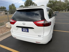 Used 2019  Toyota Sienna 4d Wagon FWD L 7-Passenger at Naples Auto Sales near Vernal&comma; UT
