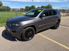 Used 2020  Jeep Grand Cherokee 4d SUV 4WD Laredo Altitude at Naples Auto Sales near Vernal&comma; UT