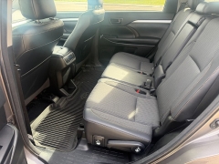 Used 2018  Toyota Highlander 4d SUV AWD LE at Naples Auto Sales near Vernal&comma; UT
