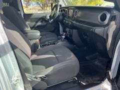 Used 2022 Jeep Gladiator Rubicon 4x4 at Naples Auto Sales near Vernal, UT