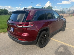 Used 2025  Jeep Grand Cherokee Altitude 4x4 at Naples Auto Sales near Vernal&comma; UT