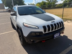Used 2016  Jeep Cherokee 4d SUV 4WD Trailhawk V6 at Naples Auto Sales near Vernal&comma; UT