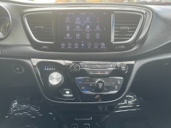 Used 2018 Chrysler Pacifica 4d Wagon Touring Plus at Naples Auto Sales near Vernal, UT