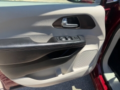 Used 2018  Chrysler Pacifica 4d Wagon Touring L Plus at Naples Auto Sales near Vernal&comma; UT