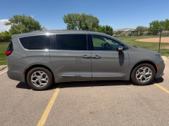 Used 2023  Chrysler Pacifica Limited FWD at Naples Auto Sales near Vernal&comma; UT