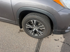 Used 2018  Toyota Highlander 4d SUV AWD LE at Naples Auto Sales near Vernal&comma; UT