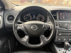 Used 2019  Nissan Pathfinder 4d SUV 4WD SL at Naples Auto Sales near Vernal&comma; UT