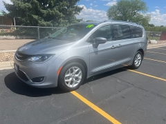 Used 2018 Chrysler Pacifica 4d Wagon Touring L at Naples Auto Sales near Vernal, UT