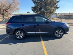 Used 2020  Mitsubishi Outlander 4d SUV AWC ES at Naples Auto Sales near Vernal&comma; UT