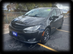 Used 2018 Chrysler Pacifica 4d Wagon Touring Plus at Naples Auto Sales near Vernal, UT