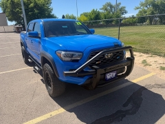 Used 2020  Toyota Tacoma 4WD Double Cab TRD Off-Road Auto at Naples Auto Sales near Vernal&comma; UT