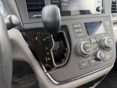 Used 2019  Toyota Sienna 4d Wagon FWD L 7-Passenger at Naples Auto Sales near Vernal&comma; UT