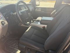 Used 2017  Ford Expedition 4d SUV 4WD XLT at Naples Auto Sales near Vernal&comma; UT