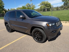 Used 2020  Jeep Grand Cherokee 4d SUV 4WD Laredo Altitude at Naples Auto Sales near Vernal&comma; UT