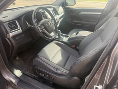 Used 2018  Toyota Highlander 4d SUV AWD LE at Naples Auto Sales near Vernal&comma; UT
