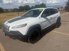 Used 2016  Jeep Cherokee 4d SUV 4WD Trailhawk V6 at Naples Auto Sales near Vernal&comma; UT