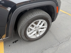 Used 2023  Jeep Grand Cherokee L Altitude 4x4 at Naples Auto Sales near Vernal&comma; UT