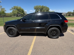 Used 2018  Jeep Grand Cherokee 4d SUV 4WD Laredo at Naples Auto Sales near Vernal&comma; UT