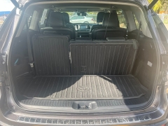 Used 2017 Toyota Highlander 4d SUV AWD SE at Naples Auto Sales near Vernal, UT