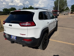 Used 2016  Jeep Cherokee 4d SUV 4WD Trailhawk V6 at Naples Auto Sales near Vernal&comma; UT