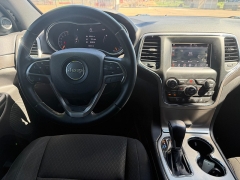 Used 2018  Jeep Grand Cherokee 4d SUV 4WD Laredo at Naples Auto Sales near Vernal&comma; UT