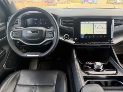 Used 2024  Jeep Wagoneer Series II 4x4 at Naples Auto Sales near Vernal&comma; UT