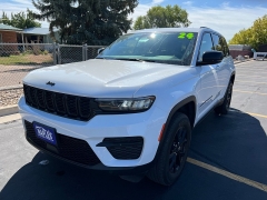 Used 2024  Jeep Grand Cherokee Altitude X 4x4 at Naples Auto Sales near Vernal, UT