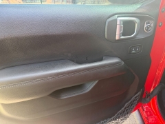 Used 2019  Jeep Wrangler Unlimited 4d SUV 4WD Sahara at Naples Auto Sales near Vernal&comma; UT