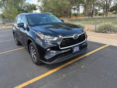 Used 2022  Toyota Highlander Hybrid XLE AWD at Naples Auto Sales near Vernal&comma; UT