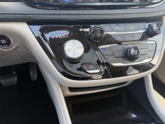 Used 2023  Chrysler Pacifica Limited FWD at Naples Auto Sales near Vernal&comma; UT