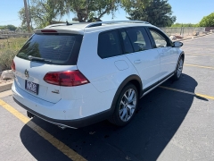 Used 2017  Volkswagen Golf Alltrack 4d Wagon TSI SE 4motion Auto at Naples Auto Sales near Vernal&comma; UT