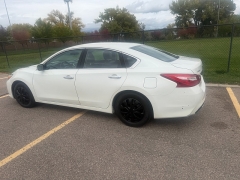 Used 2016  Nissan Altima 4d Sedan 2&period;5L at Naples Auto Sales near Vernal&comma; UT
