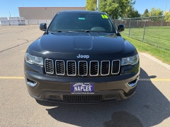 Used 2018  Jeep Grand Cherokee 4d SUV 4WD Laredo at Naples Auto Sales near Vernal&comma; UT
