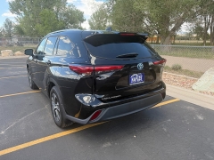 Used 2022  Toyota Highlander Hybrid XLE AWD at Naples Auto Sales near Vernal&comma; UT