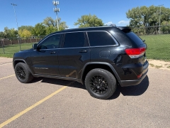 Used 2018  Jeep Grand Cherokee 4d SUV 4WD Laredo at Naples Auto Sales near Vernal&comma; UT