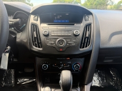 Used 2017  Ford Focus 4d Sedan SE at Naples Auto Sales near Vernal&comma; UT