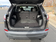 Used 2020  Jeep Cherokee 4d SUV 4WD Latitude Plus Altitude 2&period;4L at Naples Auto Sales near Vernal&comma; UT